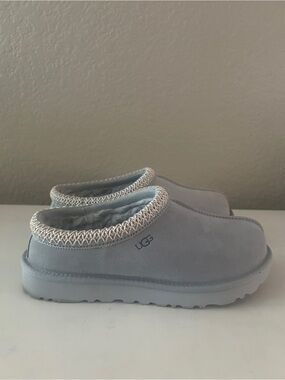Ugg Tasman